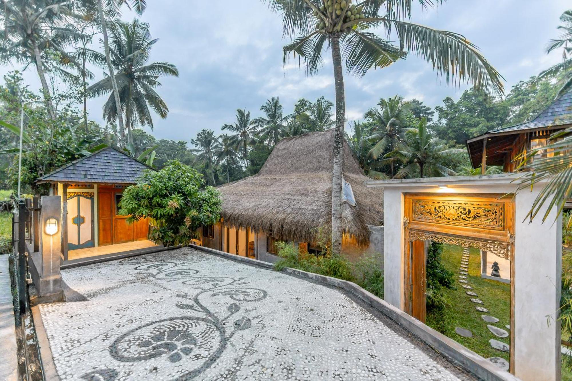 Rumah Guci ウブド エクステリア 写真