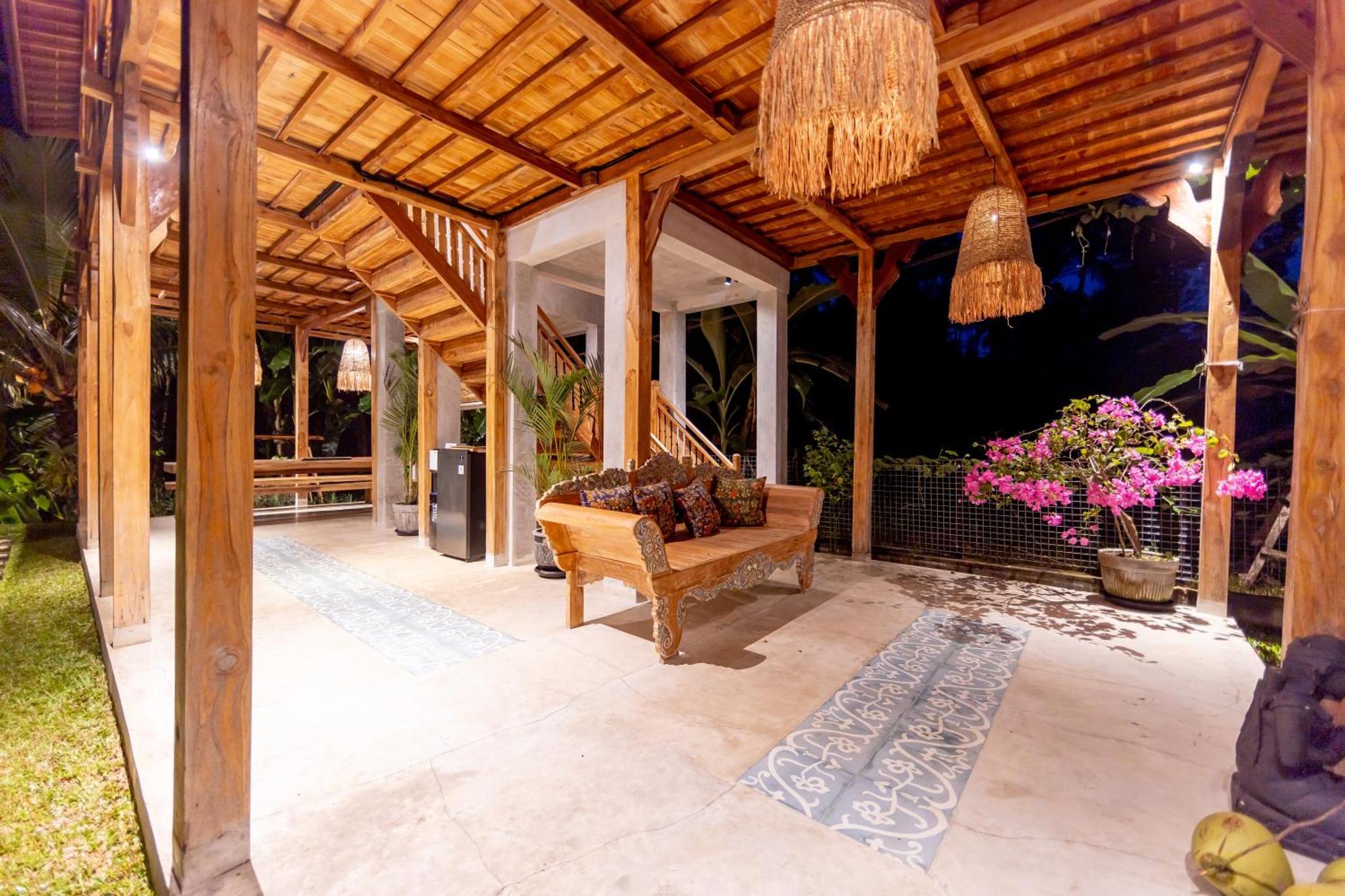 Rumah Guci ウブド エクステリア 写真